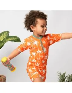 La combi Indiana coloré et qui laisse bébé libre de ses mouvements !