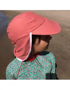 La casquette Java l'accessoire indispensable pour des après midi à la plage réussites. 2
