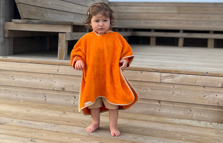 Les v&ecirc;tements anti-UV sign&eacute;s Les Petits Prot&eacute;g&eacute;s garantissent la meilleure des protections solaires.